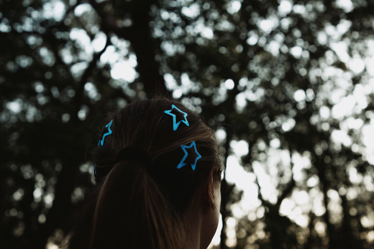 glow in the dark star clips